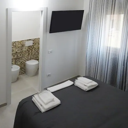 Smart Guest house *